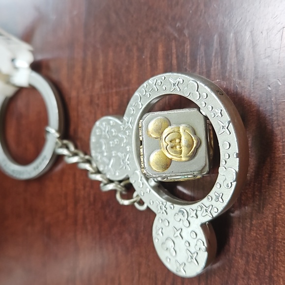 NWT Disney Keychain. - Picture 3 of 10